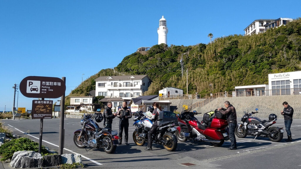 Riders at Omaezaki Coastal Park 